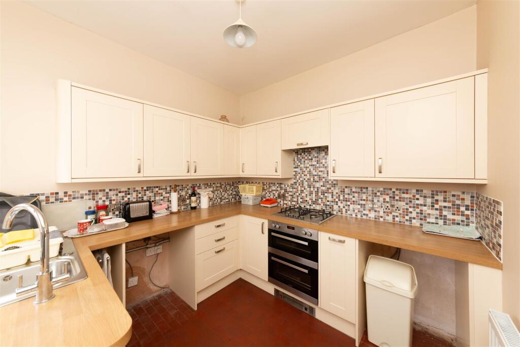 Holmes Grove (28).jpg