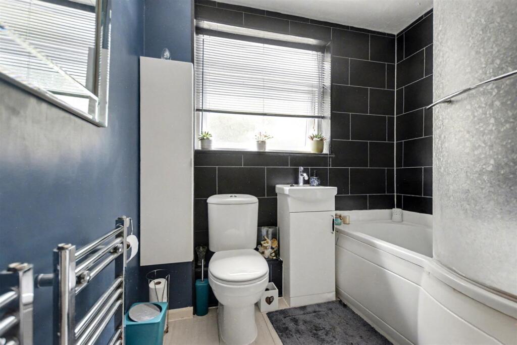 Bathroom.jpeg