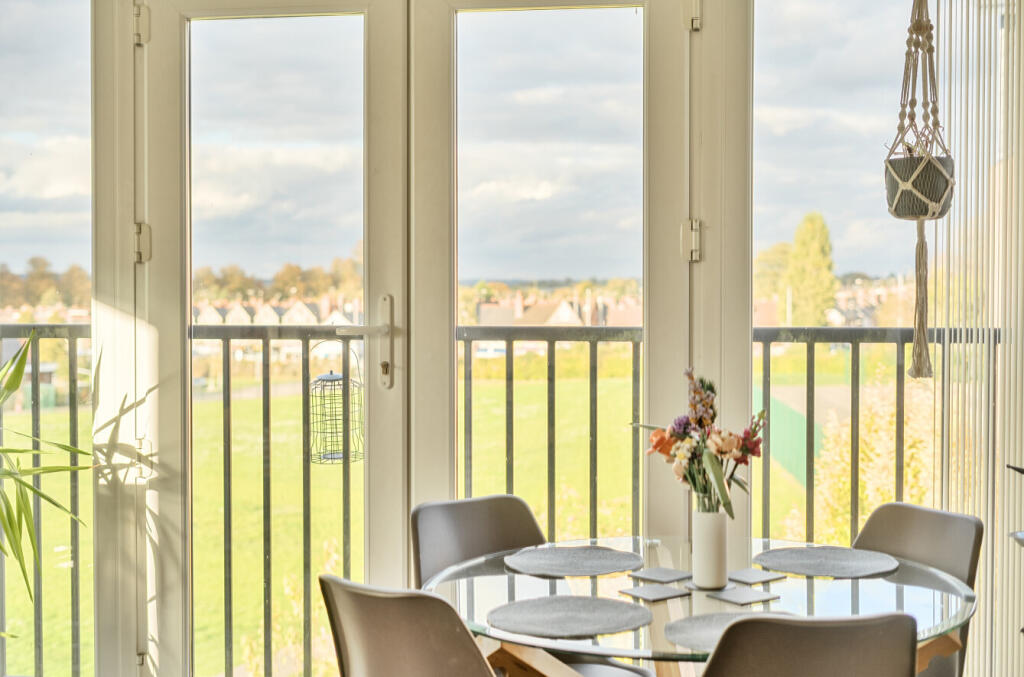 1362209-4-68e6a74...