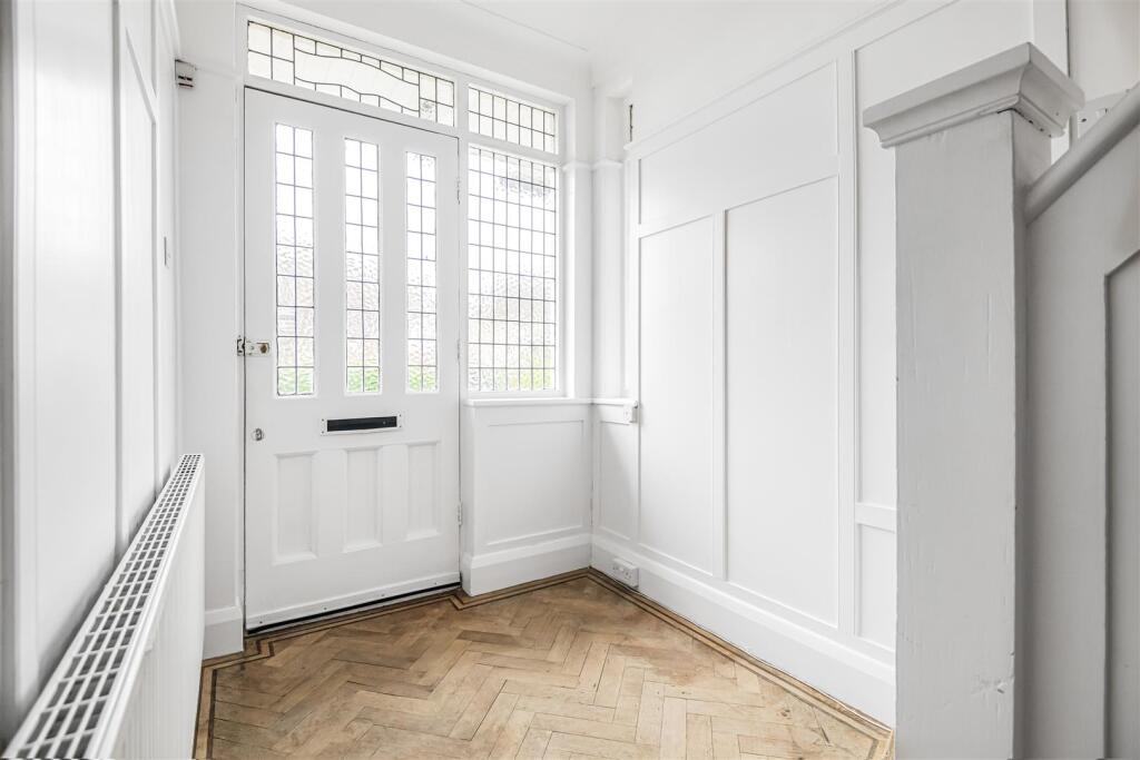ENTRANCE HALL