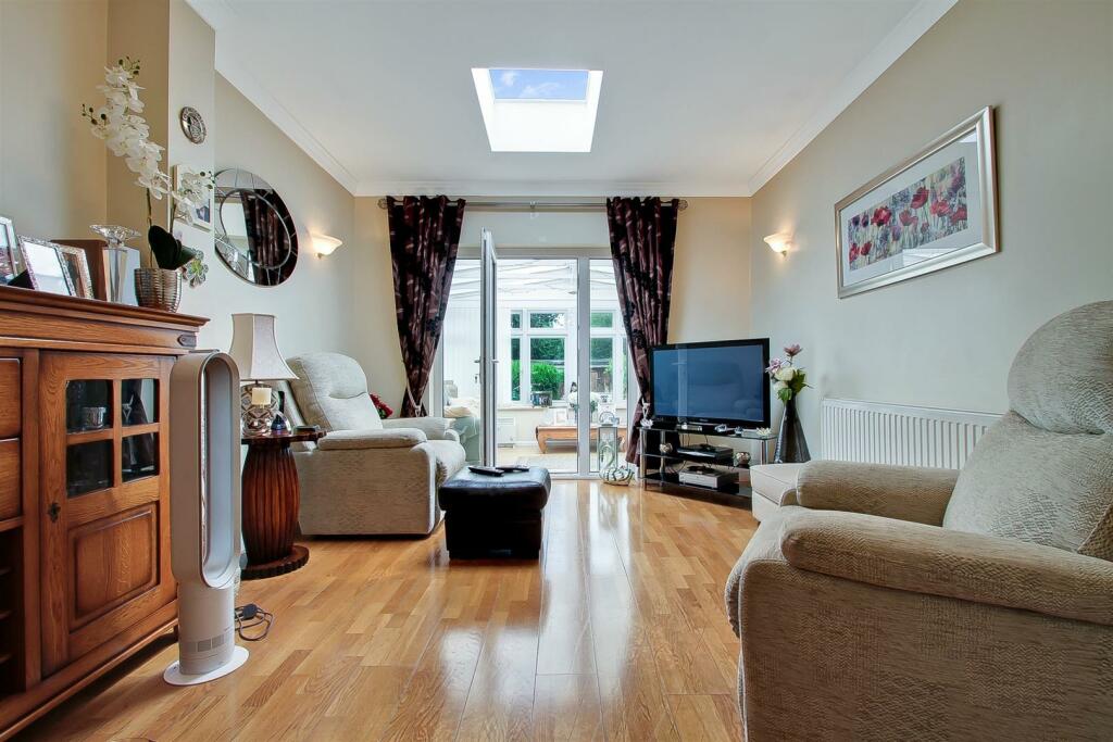 Front room.jpeg