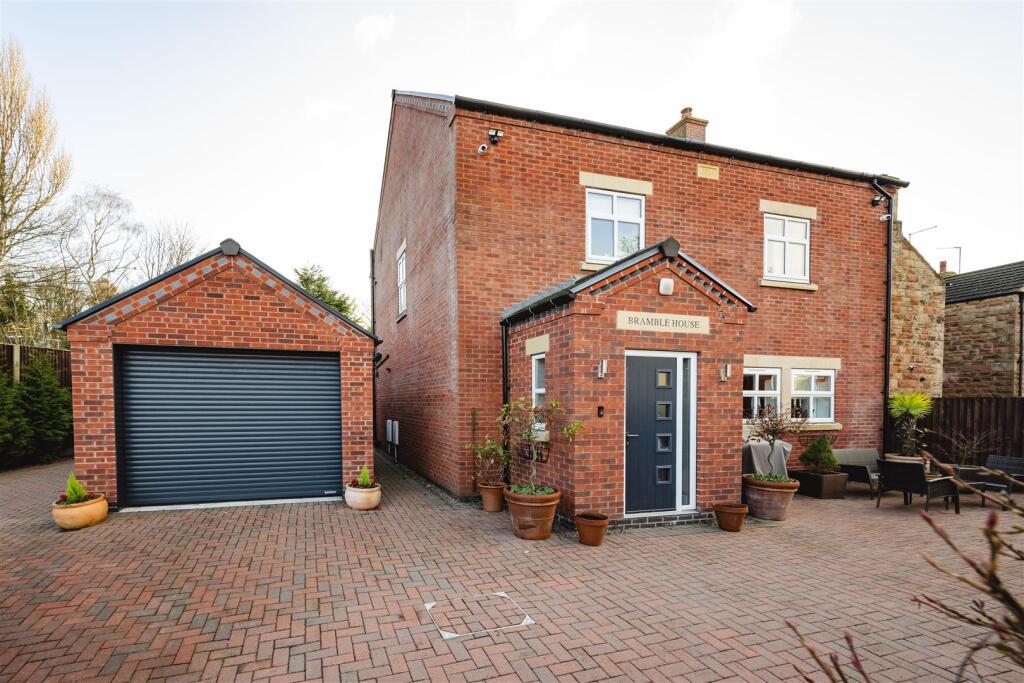 Adamlvphotography- Bramble House-9.jpg