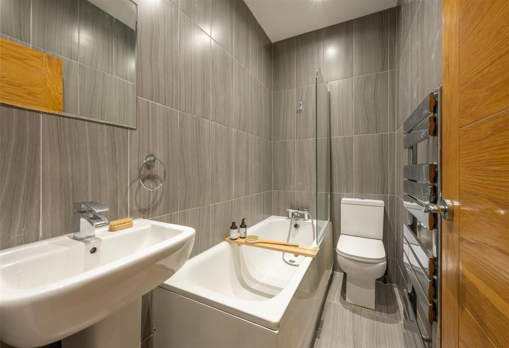 Bathroom-1.jpg