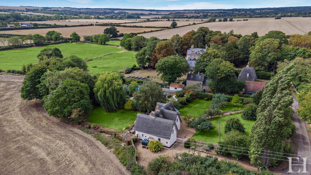 8661667-exteriorW...