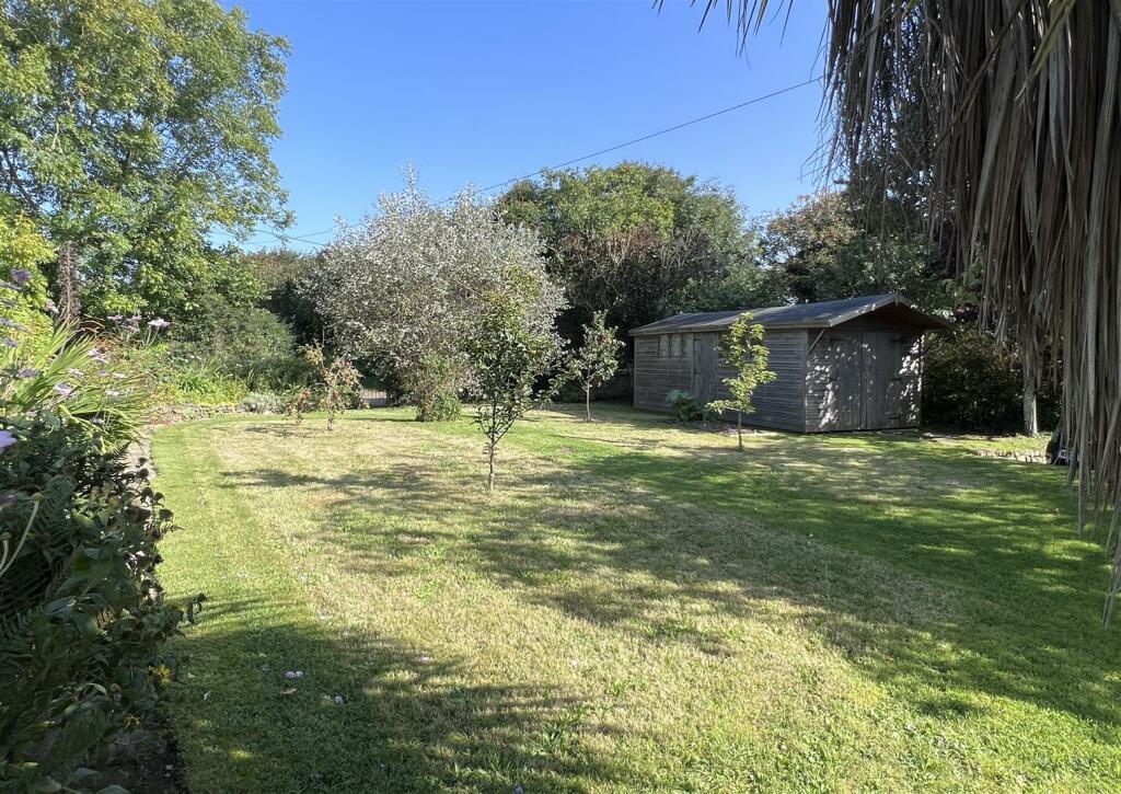 Garden, Garage, Parking