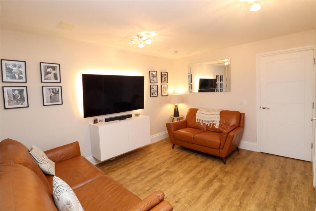 Living/Dining Room