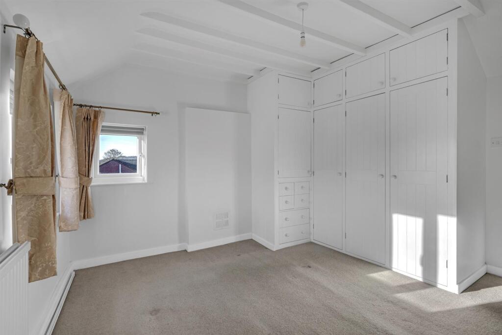 Hartpury, Gloucester