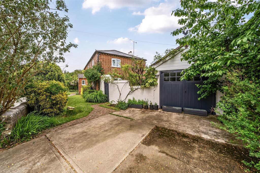 Driveway &amp; Garage