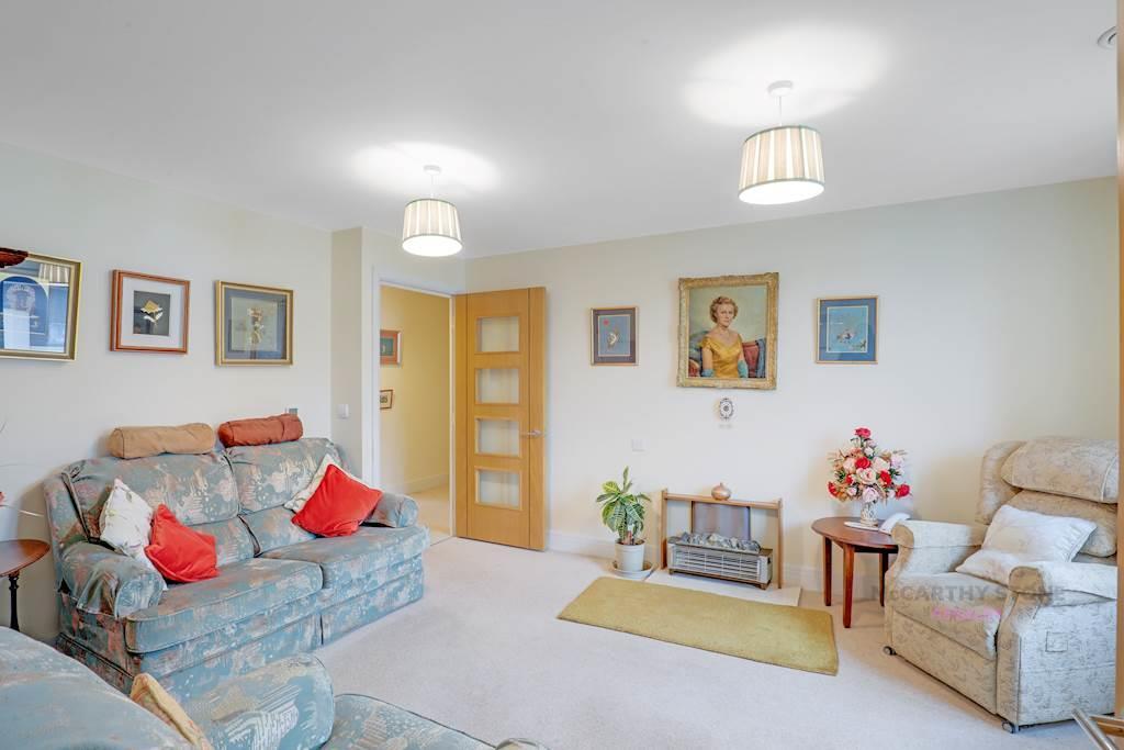 01-3511CT_MCS_Flat 40 Jenner Court_01-small.jpg