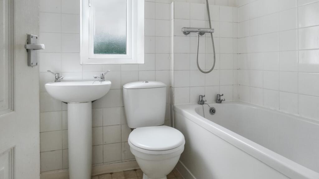138 Ellerburn Avenue, Hull, East Yorkshire, HU6 9RN