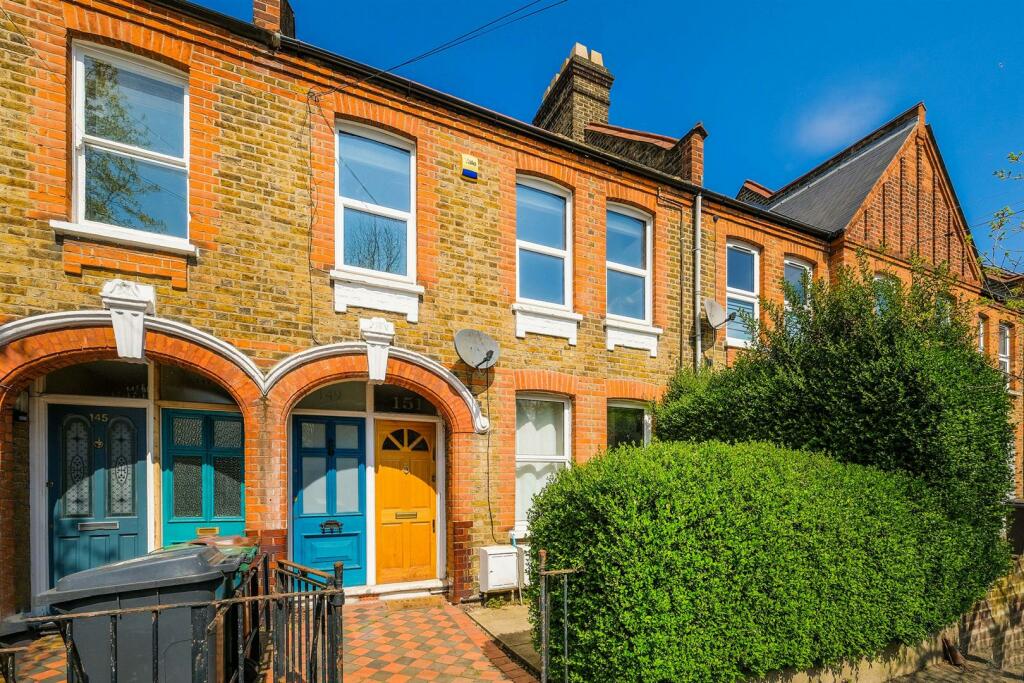 149 Brettenham Road ext-8_resized.jpg