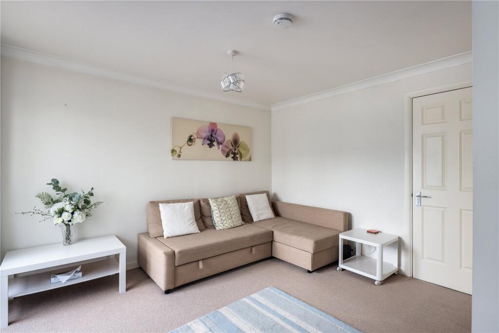 Living Area View 4