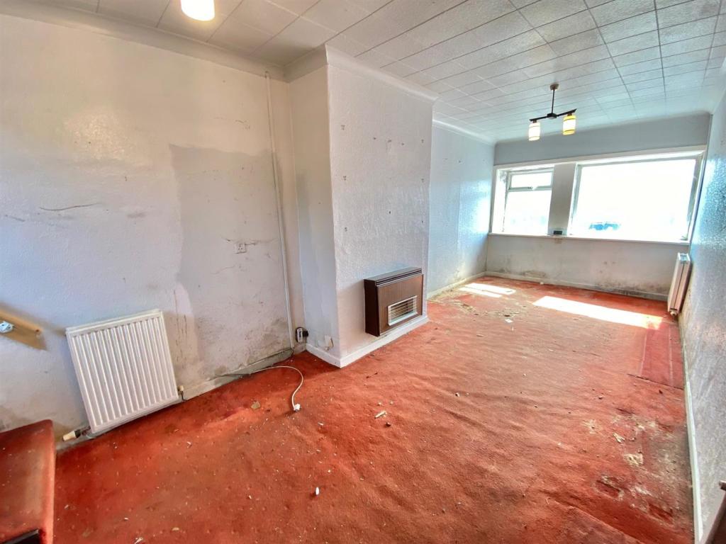 RECEPTION ROOM.jpg