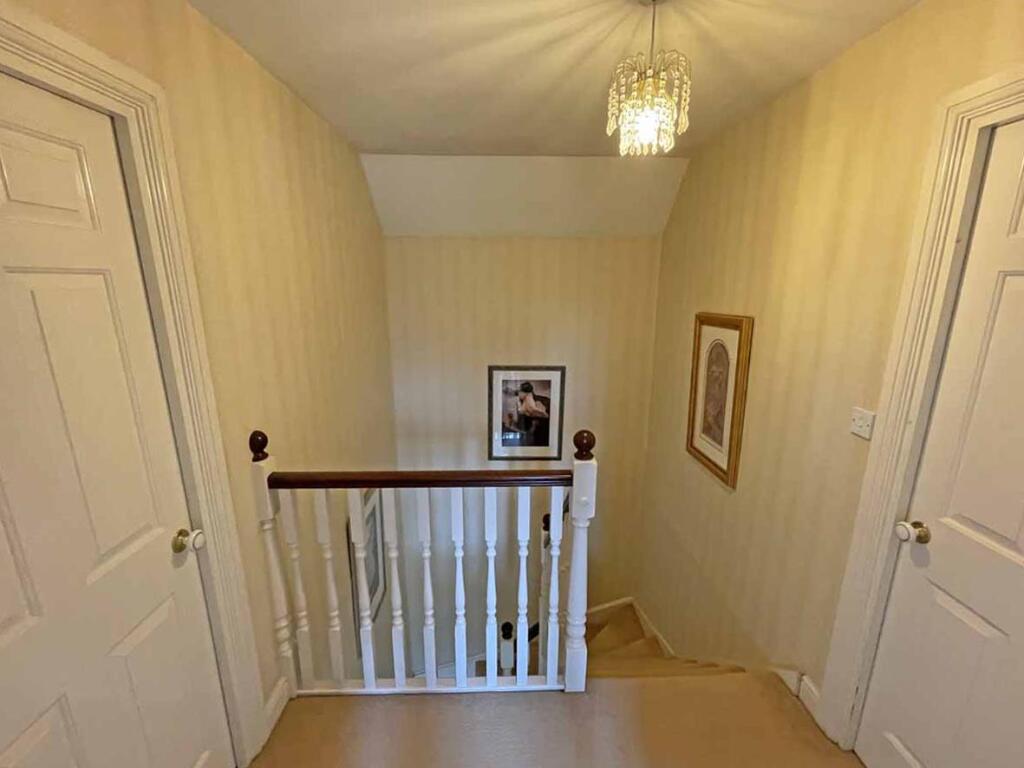 Temeraire Road 2 - Landing 2.jpg