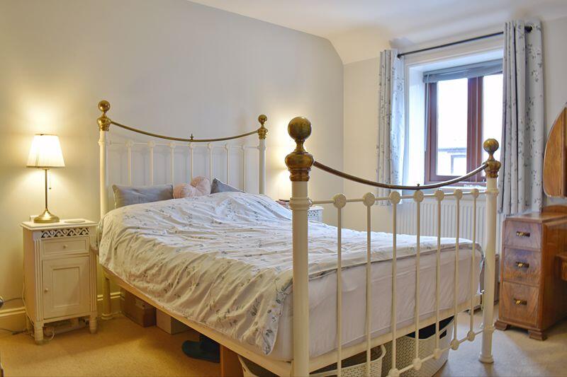 bed 1