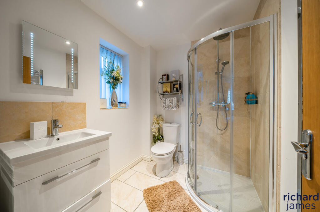 d832c8cec47c4edfa263b9a4d7a15fb1