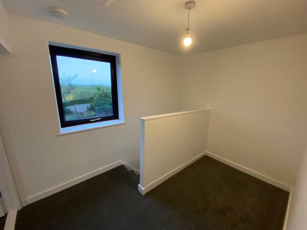 Landing Office Area.jpg