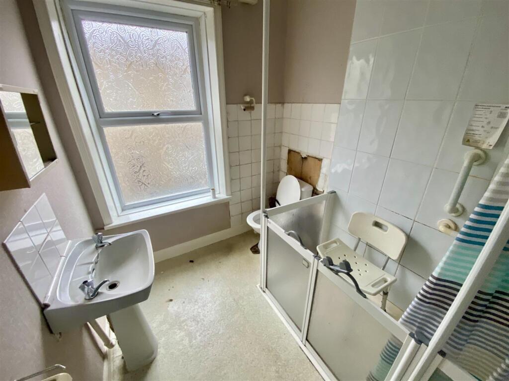 Bramleys Estate Agents - King Street - Mirfield (8