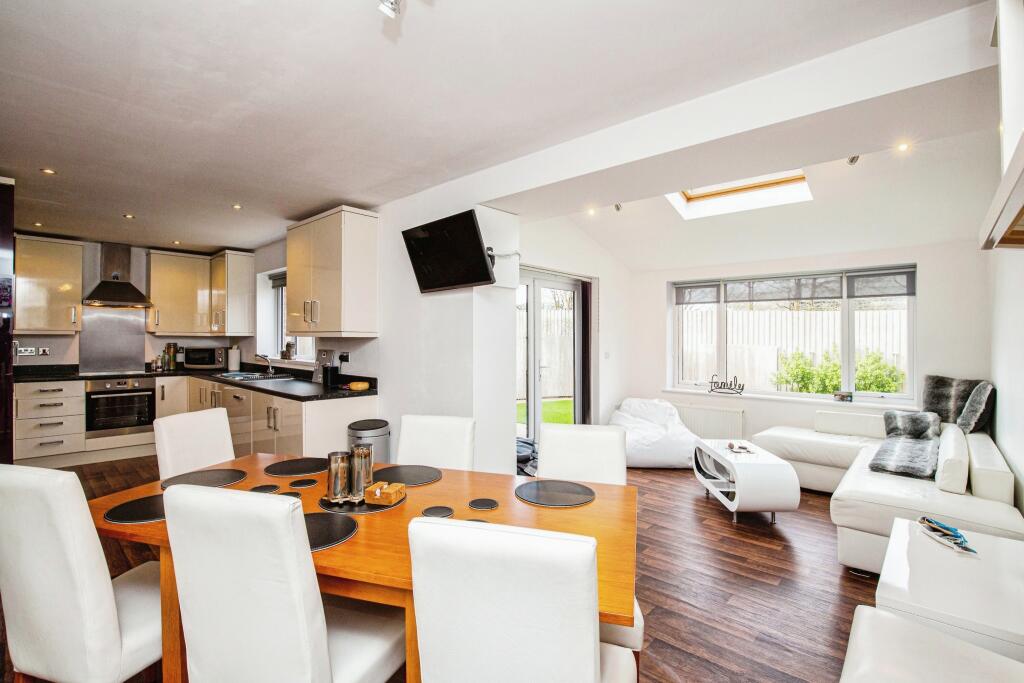 Dining / Family Room