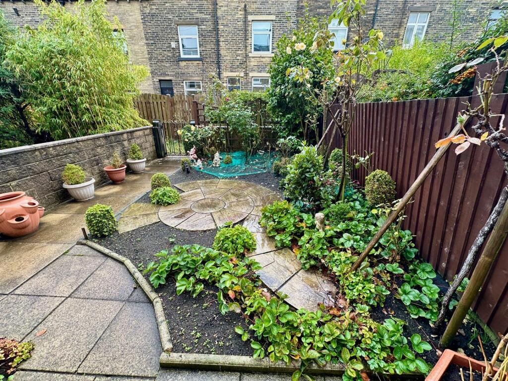 image004.jpg