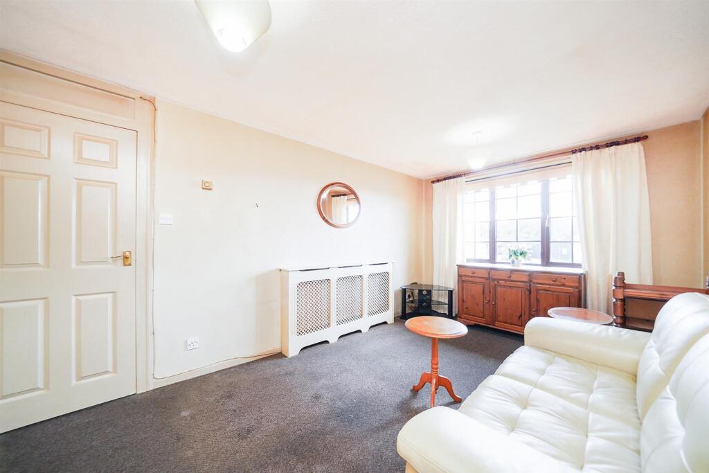 47 Stapleford Close-6_web.jpg