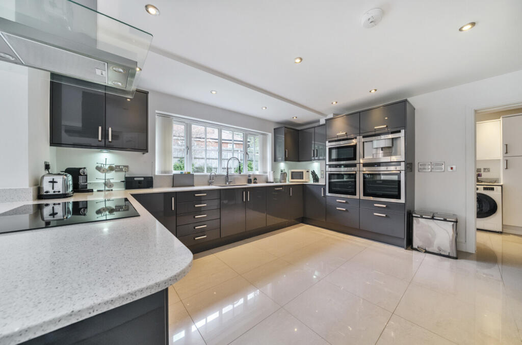 1309481-9-6848552...