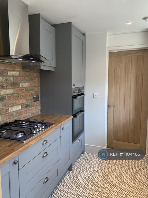 Intergrated Double Oven &amp; Hob