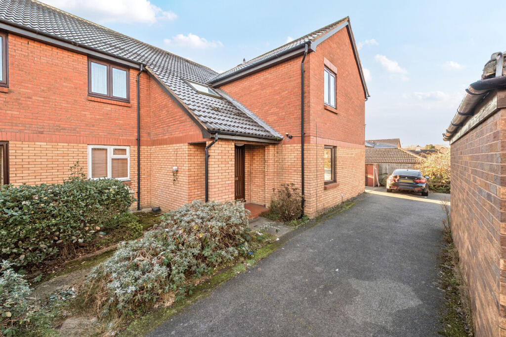 1396130-16-695bac...