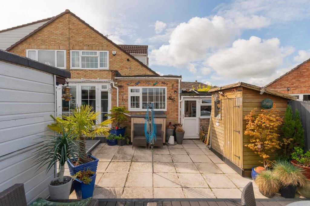 4R8DHE - External E.jpg