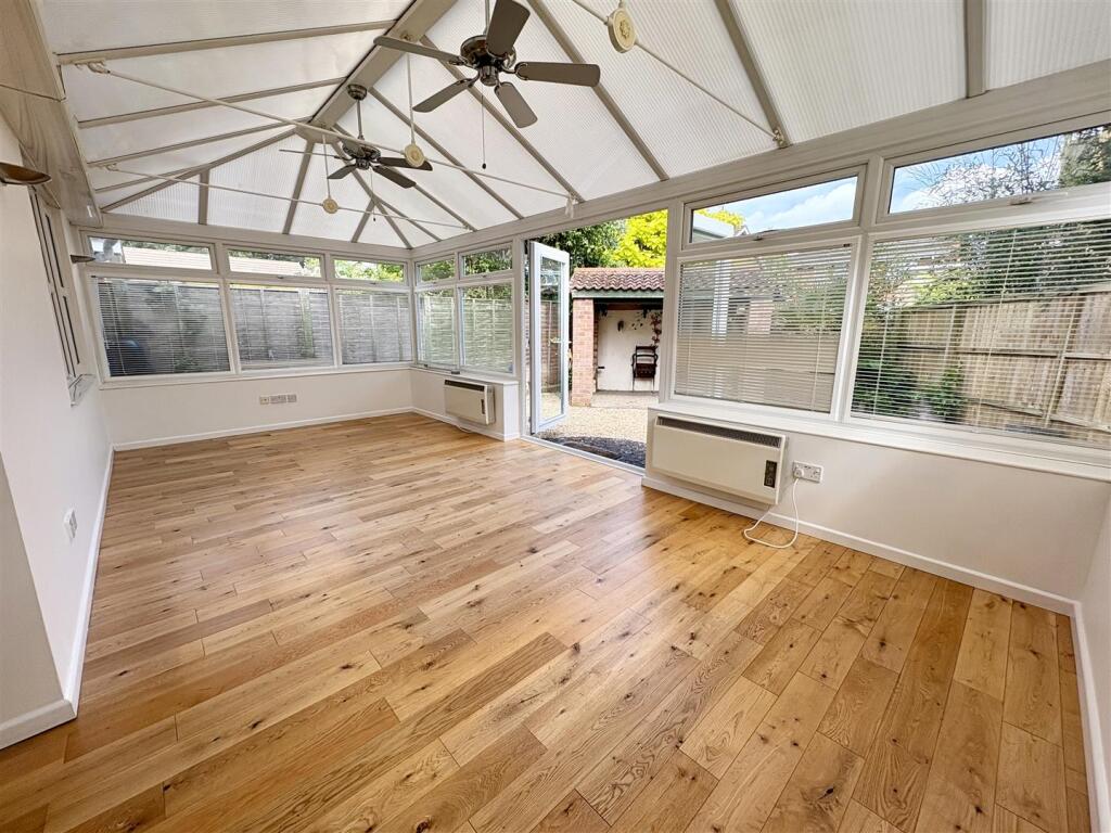 5. conservatory.jpg