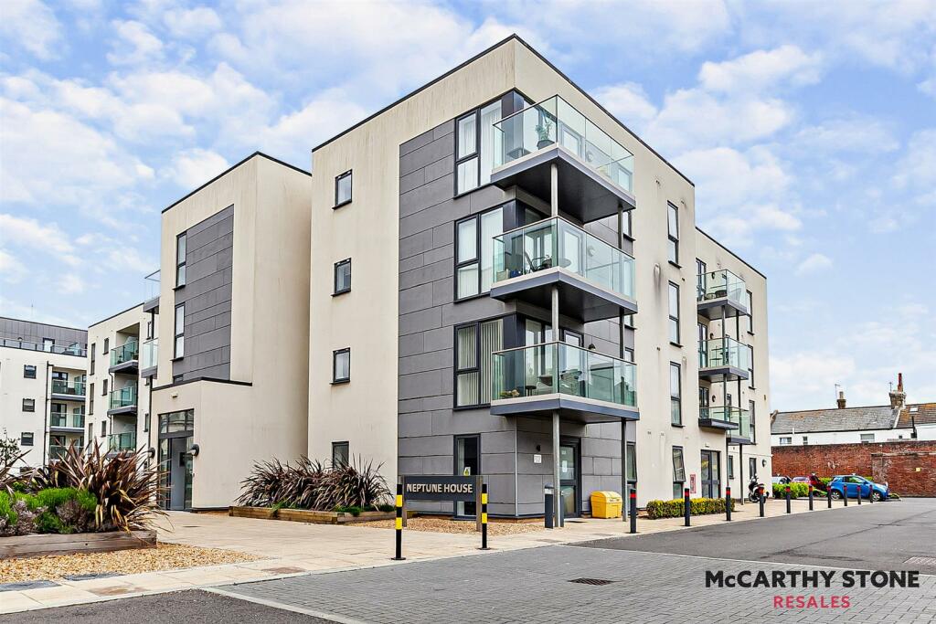 8594659-exterior03-800.JPG