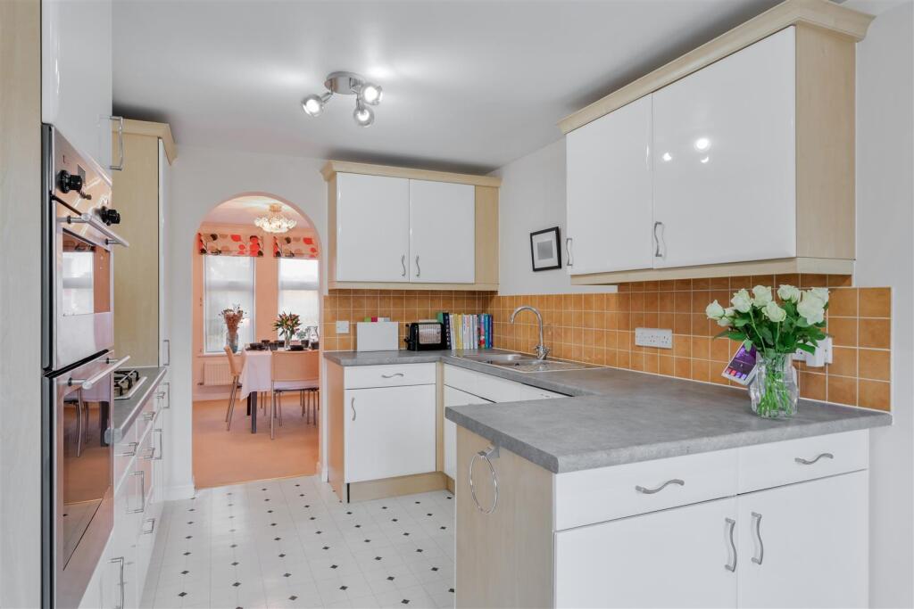 KENNEY DRIVE,  (28 FROM 47)-5.jpg