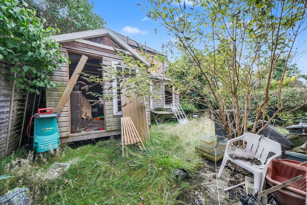 61 Middle Gordon Road, Camberley, Surrey GU15 2JA