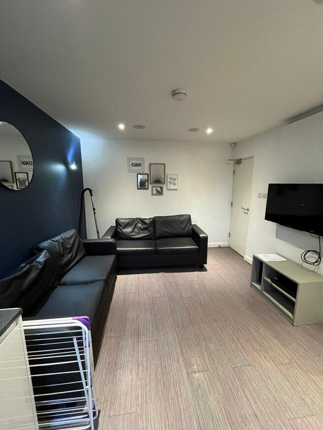 carlton-road-st4-2bg-992858