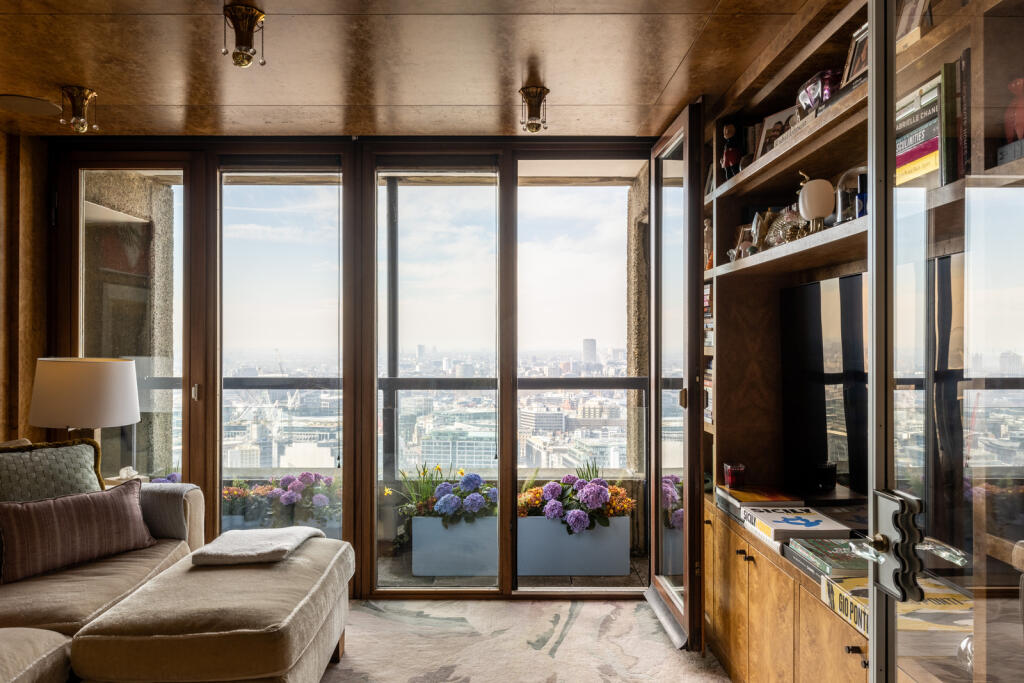 270862 - 20250319-LAUDERDALE-TOWER_BARBICAN-24_...