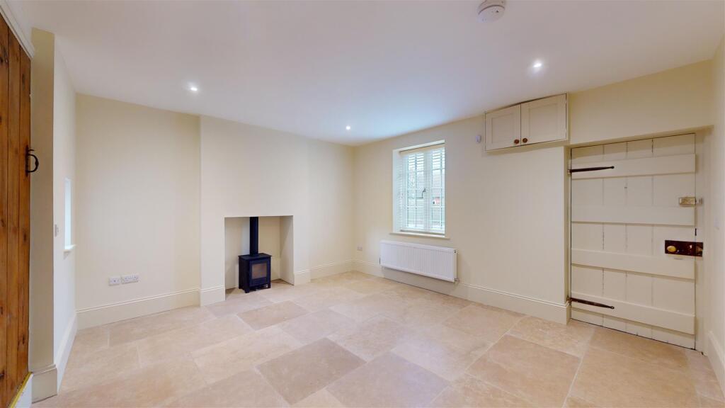 Shrewsbury Road, 129 Shawbury Dining Room.jpg