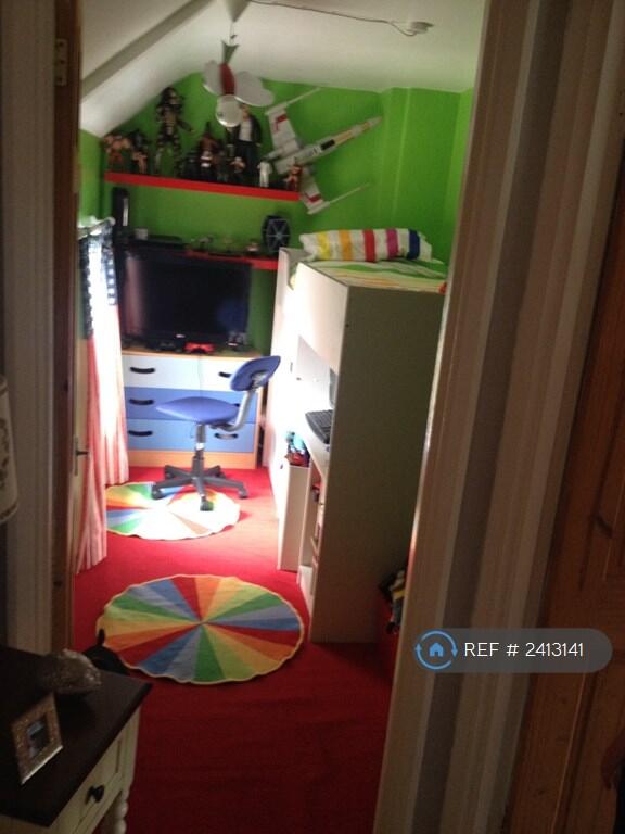 Small Bedroom