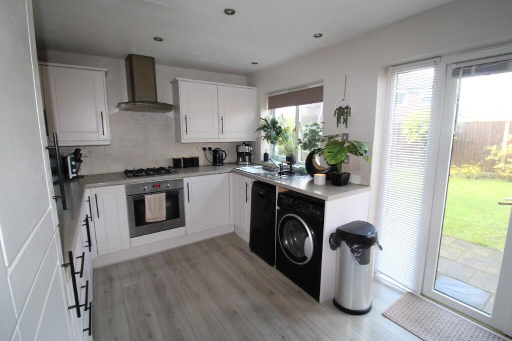 Dining kitchen