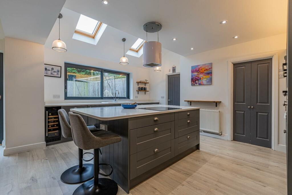 Llwyn Y Pia Road 50-12.jpg