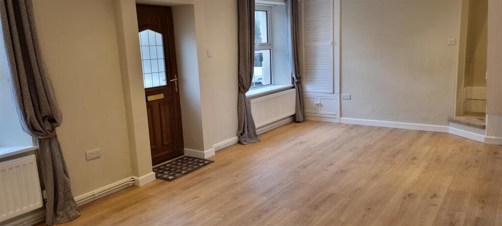 Lounge other angle.jpg