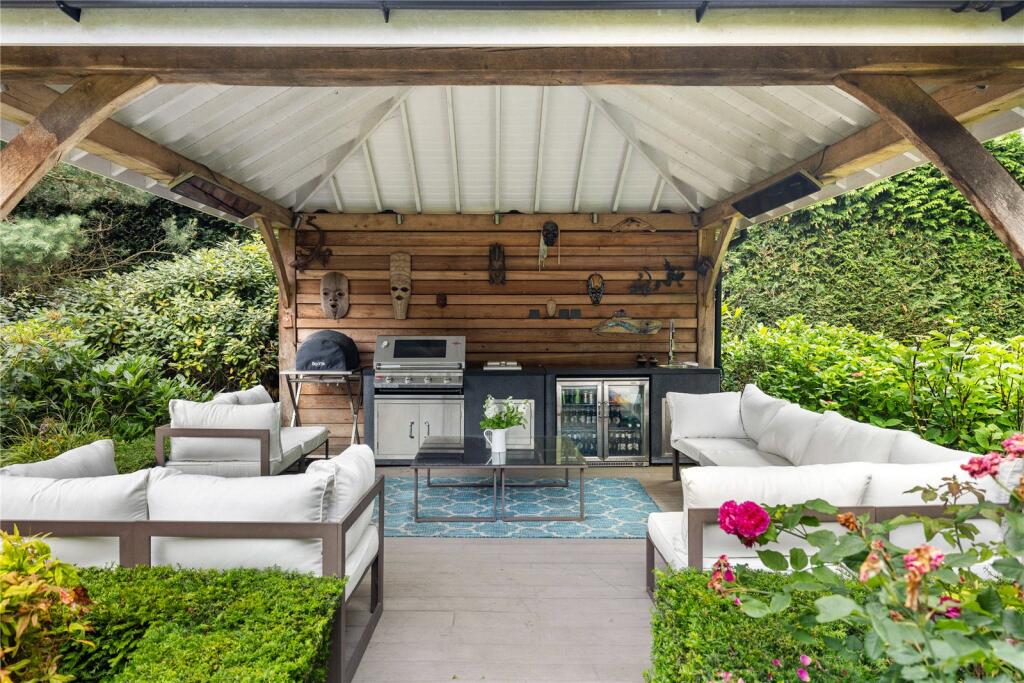 Outside Dining