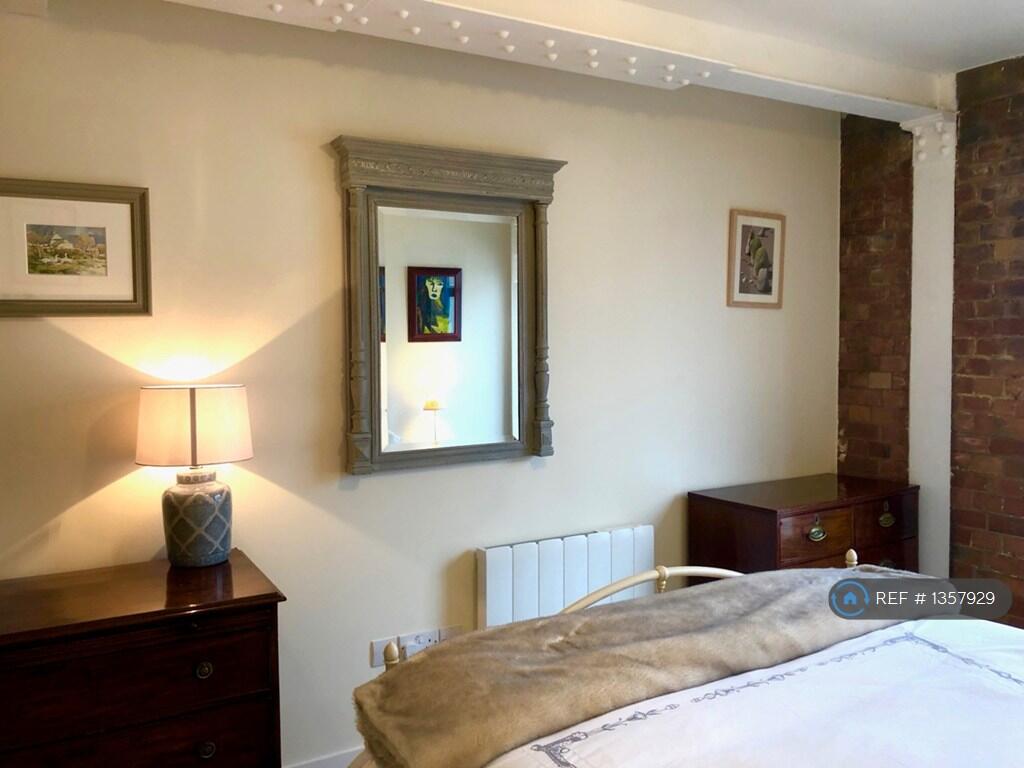 2 x Antique Chest Of Drawers