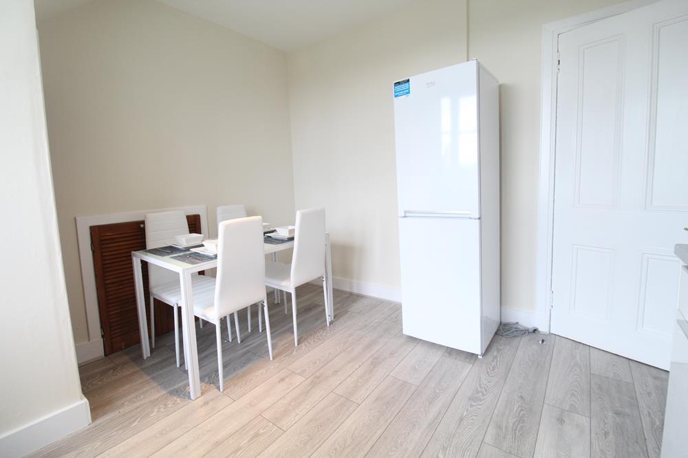 Kitchen 4