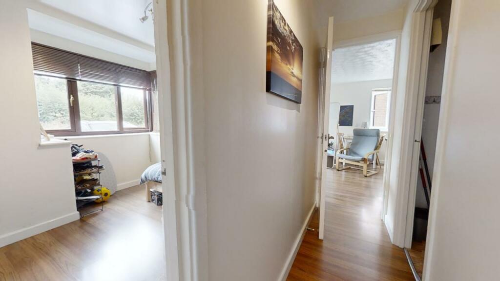 4-Tenterden-Crescent-08092024_104322