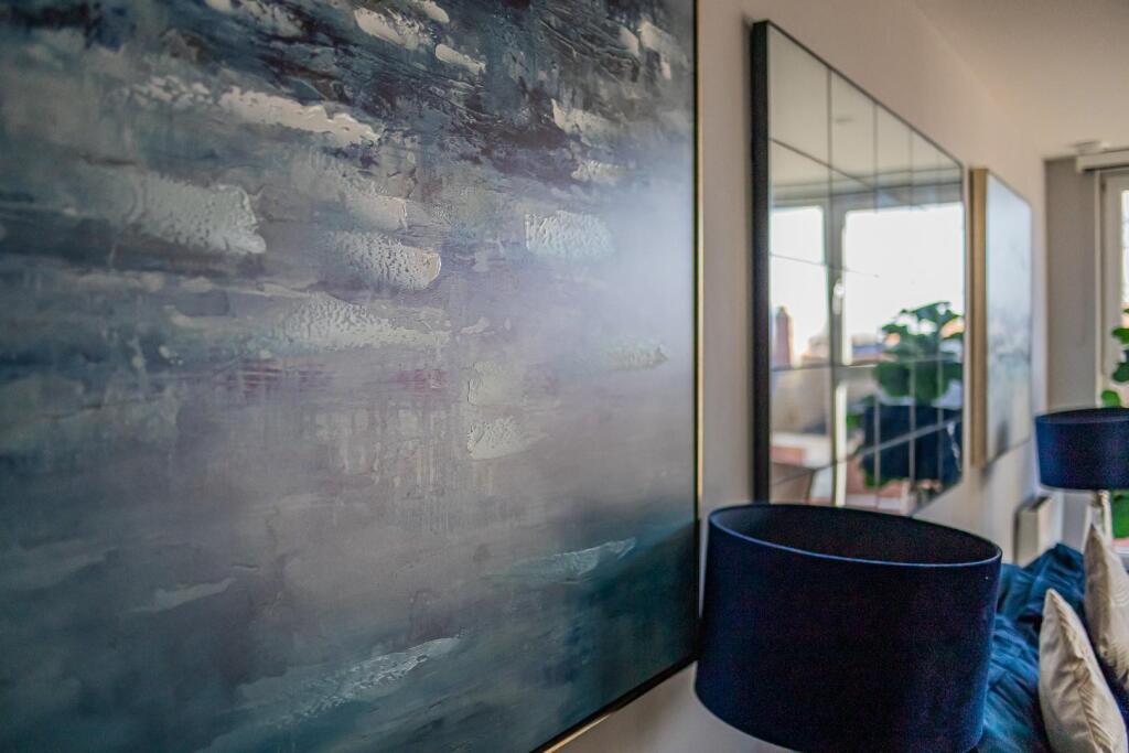 The Moorwell 7-18.jpg