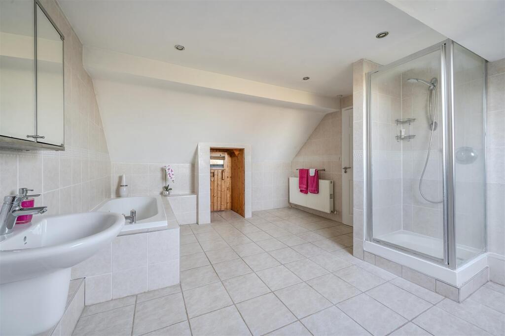Attic Bathroom/Sauna