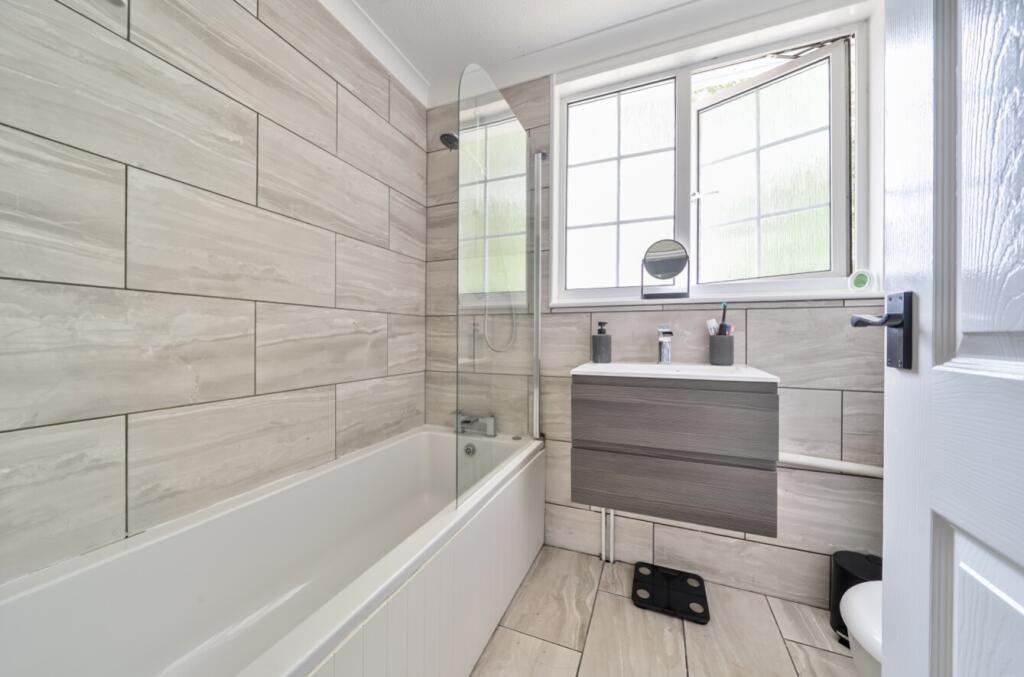 1318574-6-6867f68b7d9b2