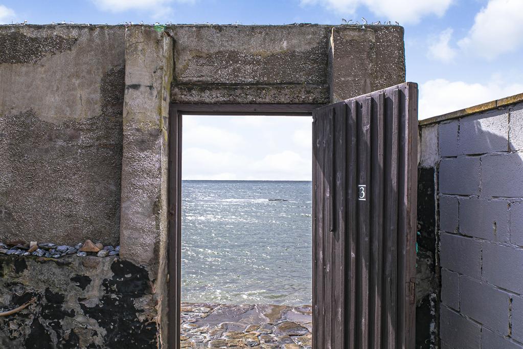 GATE TO BEACH