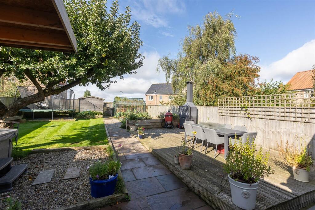 Greystones External-6.jpg