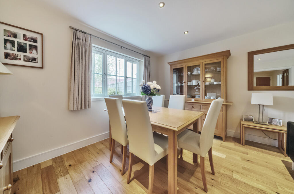 1309481-15-684855...